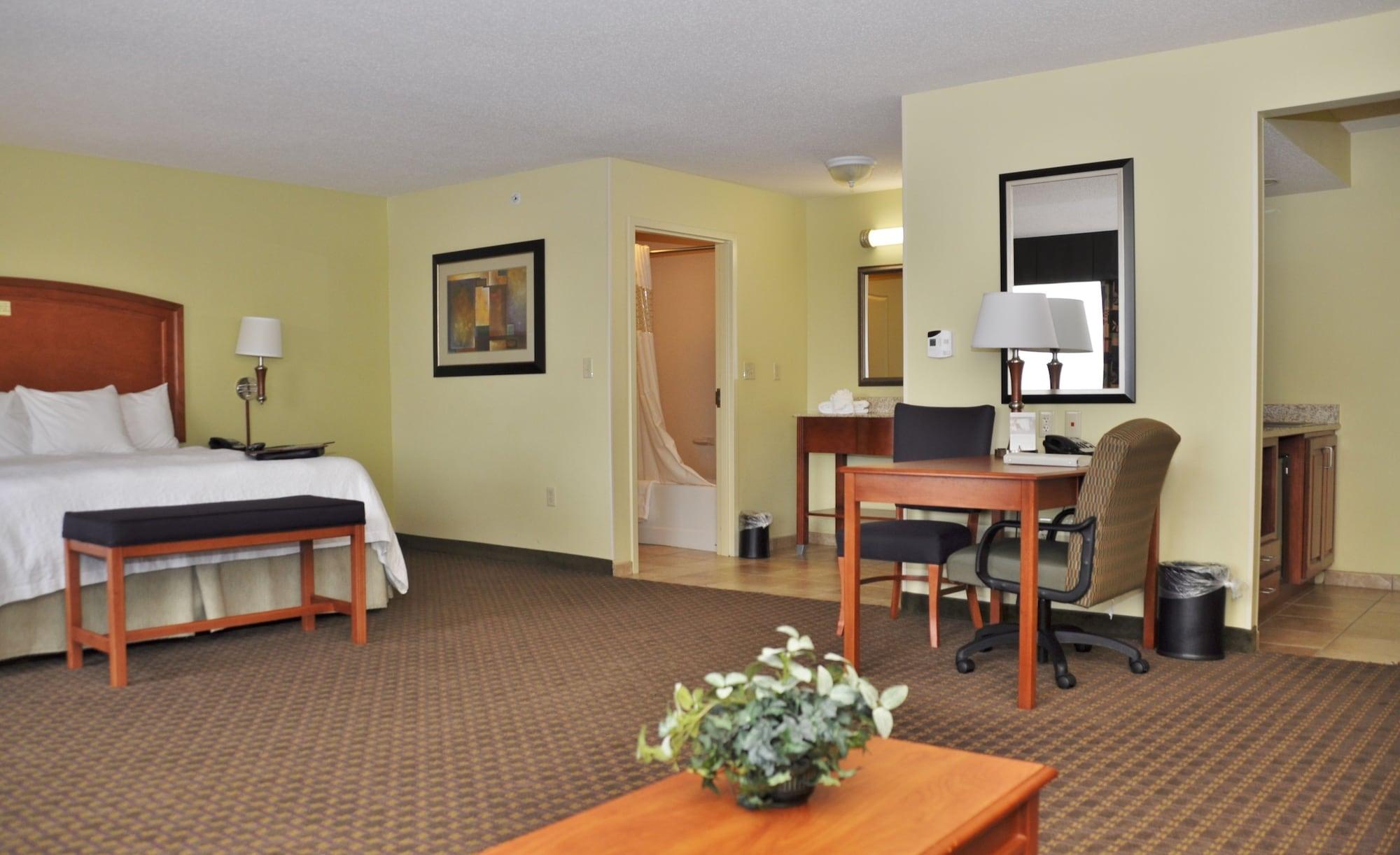 Hampton Inn Macomb Exterior photo