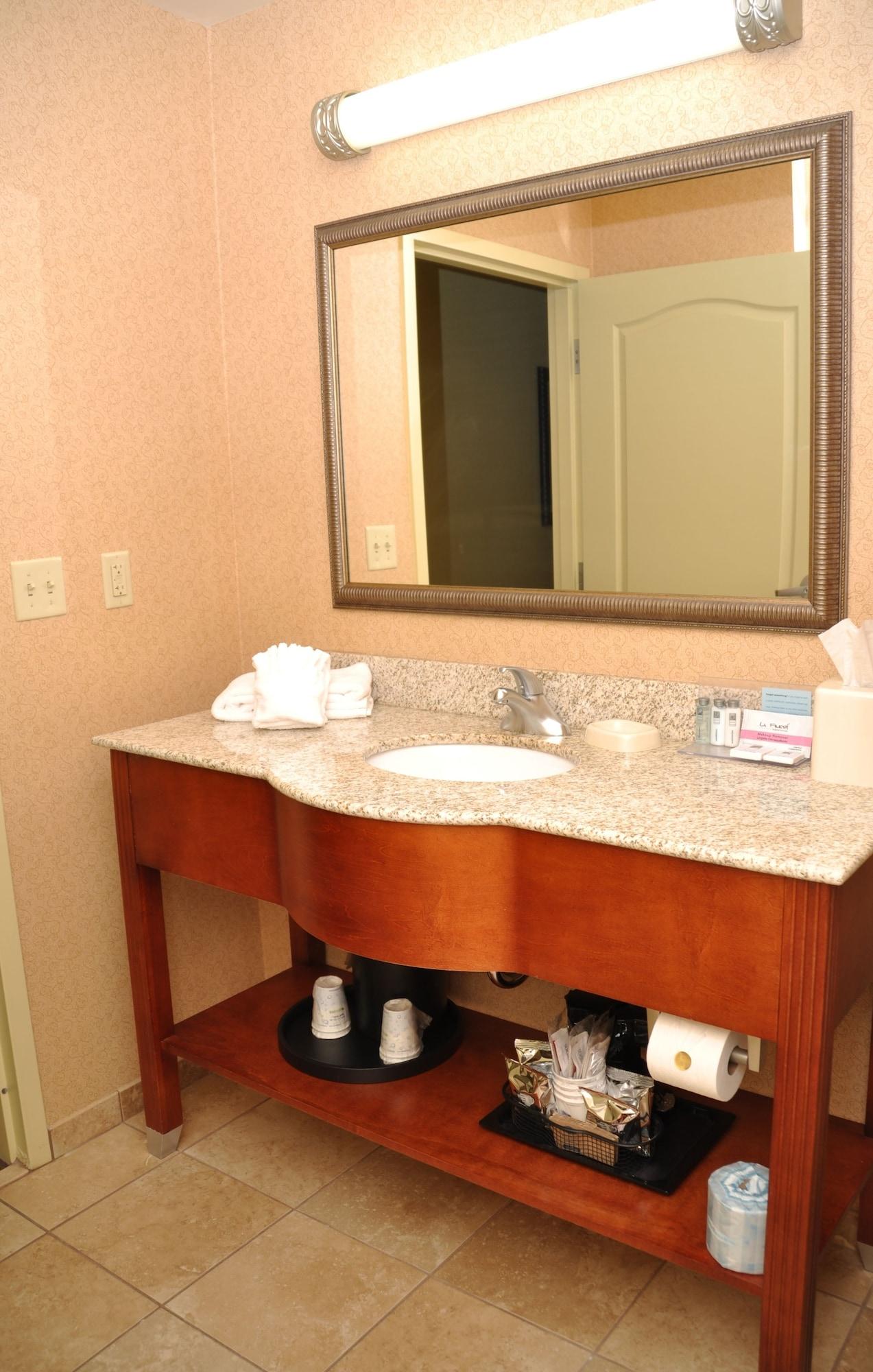 Hampton Inn Macomb Exterior photo