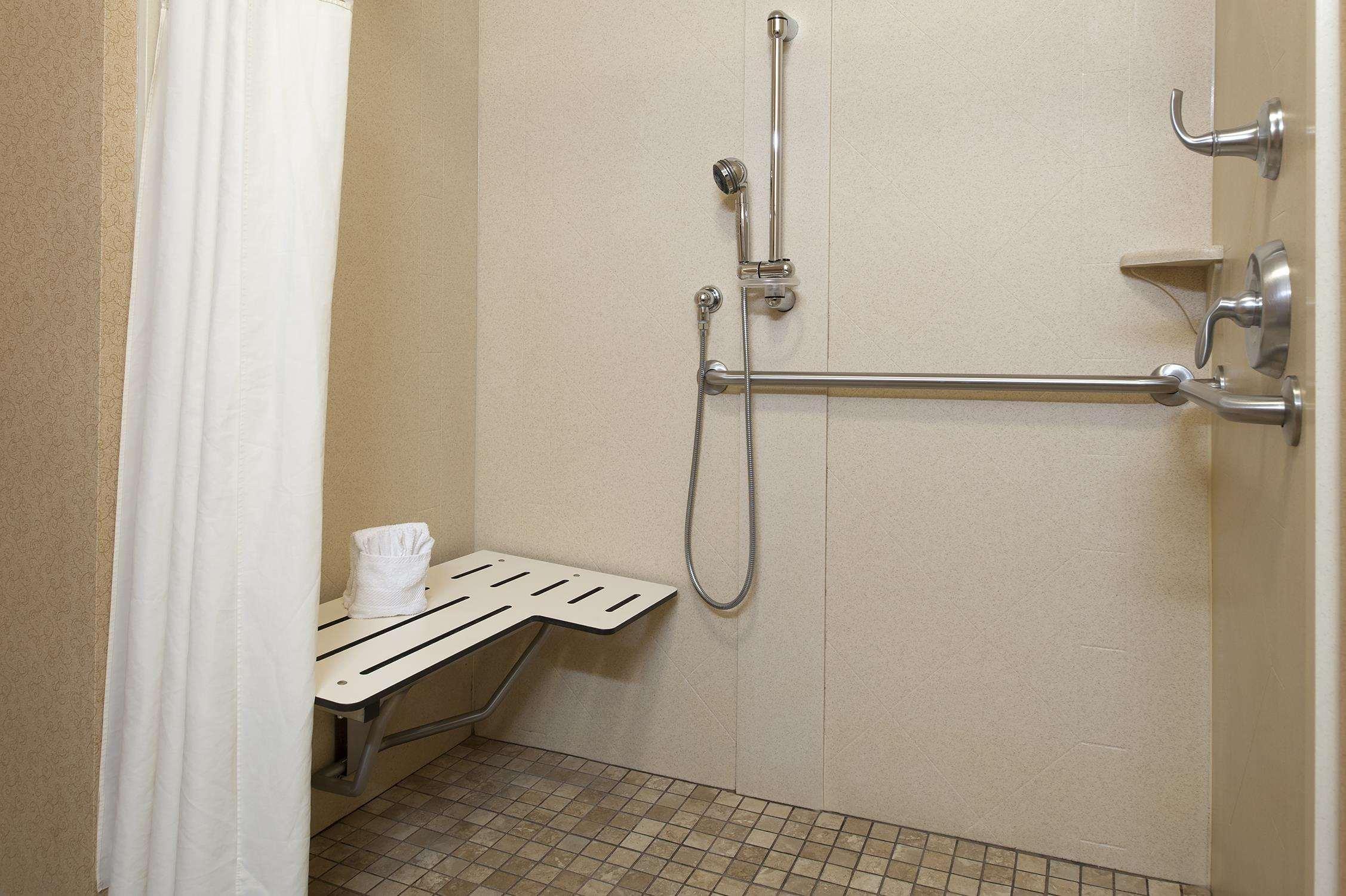Hampton Inn Macomb Exterior photo